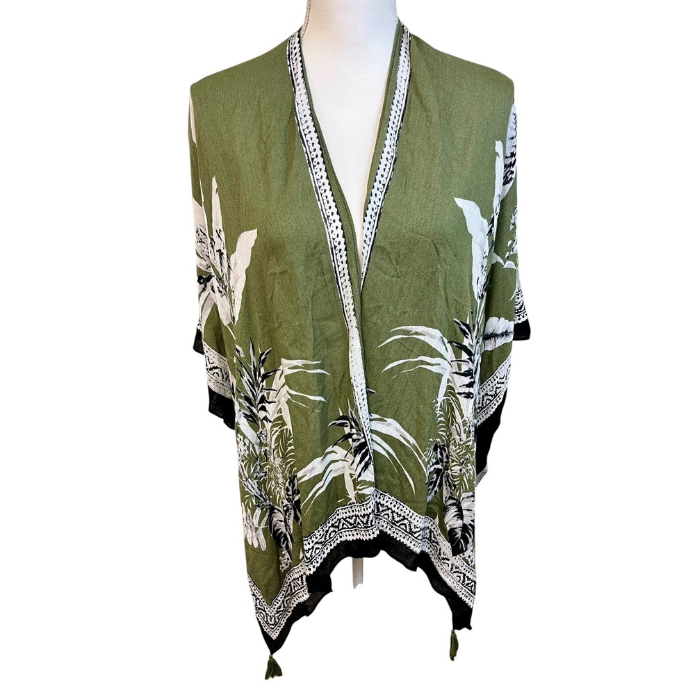 VINCE CAMUTO Green Floral Kimono Wrap O/S Tropical Tassel Boho Chic - Picture 2 of 11